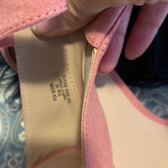 New in box Journee Collection Footwear - Picture 5 of 6